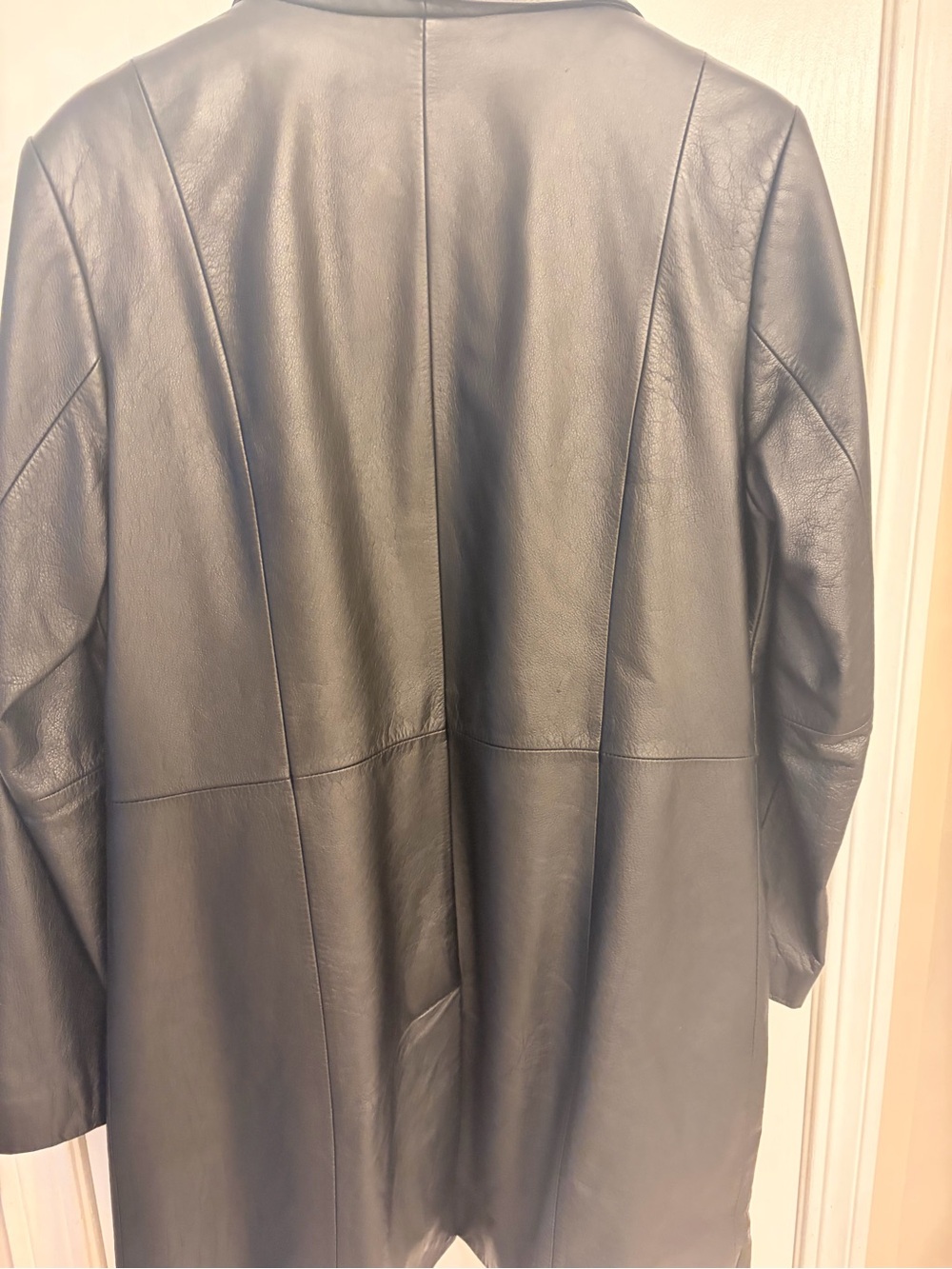 Wilsons Leather Women's Black Leather Coat with Red Quilted Lining - Picture 4 of 8